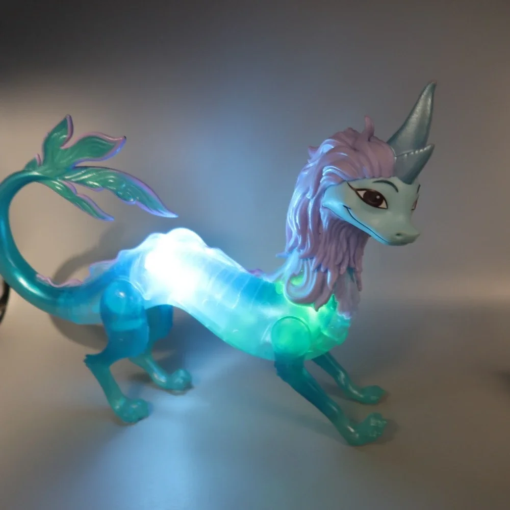 Disney Raya‎ and The Last Dragon Sisu Lights Up with Figures lot Cake Topper Set